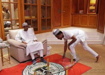 BREAKING: Buhari former official photographer loses wife