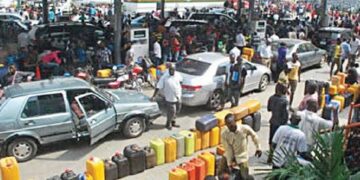 Fuel Scarcity: Motorists lament as long queues resurface in FCT