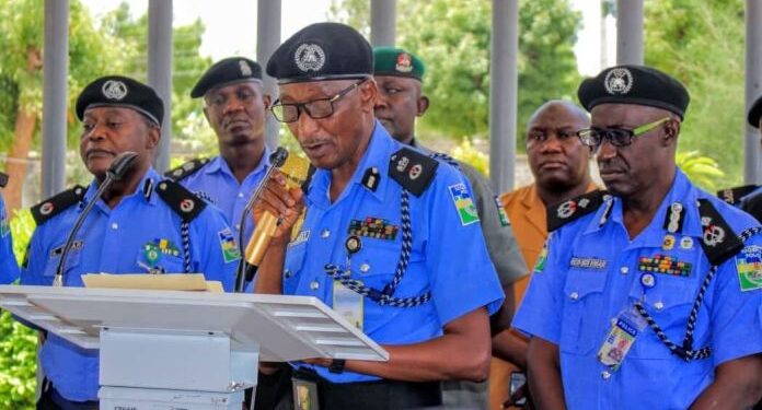 EMIRS TUSSLE: Police deploys additional personnel to 2 palaces in Kano