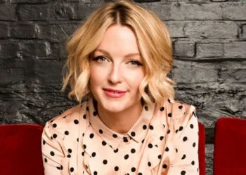 BBC presenter Lauren Laverne diagnosed with cancer