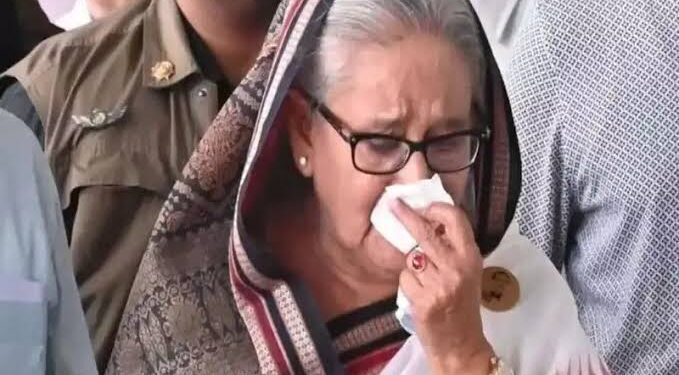 Bangladesh PM resigns, flees as protesters storm palace