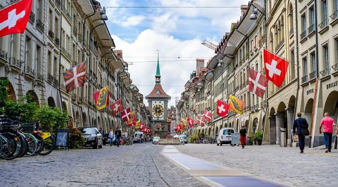 Switzerland reopens Iraqi embassy after 33 years