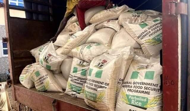 Nigerian workers kick as FG suspends sale of subsidised rice