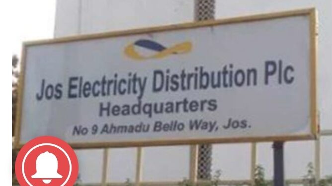 Jos Disco dedicates 76 feeders to Band A customers