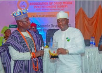 Media practitioners honours Ondo lawmaker Ehindero with Grand Patron award