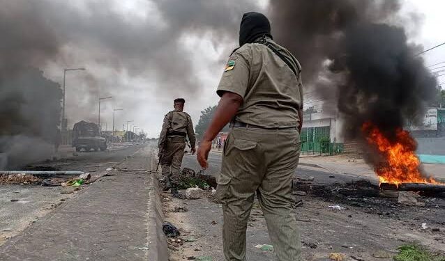 Over 1,500 prisoners escape Mozambique prison amid post-election unrest