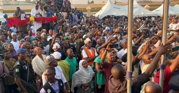 Ex-Gov Bello receives rousing welcome from kinsmen