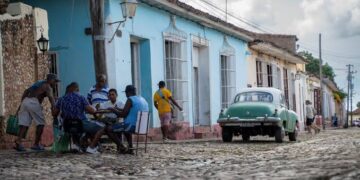 US to remove Cuba from list of states  sponsoring terrorism