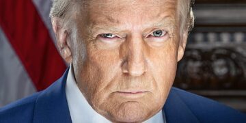 US terminates legal status for 500,000 immigrants