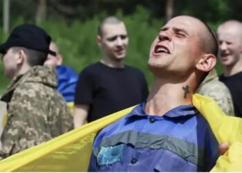 Russia, Ukraine swap first prisoners in large-scale exchange