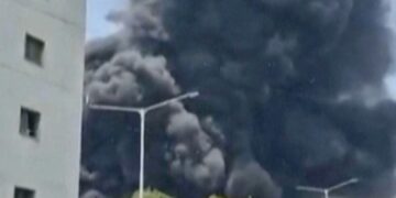 Tension as India airline carrying over 242 passengers crashes after taking off