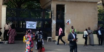 Striking judicial workers  disrupt court activities