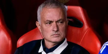 Mourinho exits  Fenerbahce