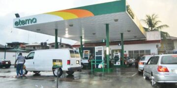 Economic crisis: Nigeria’s daily fuel consumption declines to 48 million litres