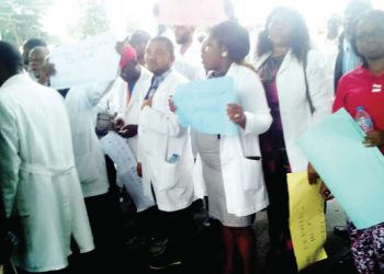 Oyo doctors  to begin strike October 2 over welfare demands