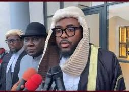 BREAKING: 16 Rivers Assembly lawmakers defect from PDP to APC