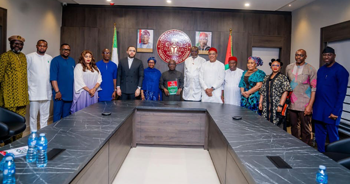 Labour Party presents free nomination forms to Abia governor