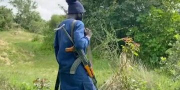 Gunmen sack police station, abduct 10 in Kwara emir palace attack