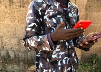 Police releases hotline numbers, says officers searching civilians’ phones without court warrant is criminal