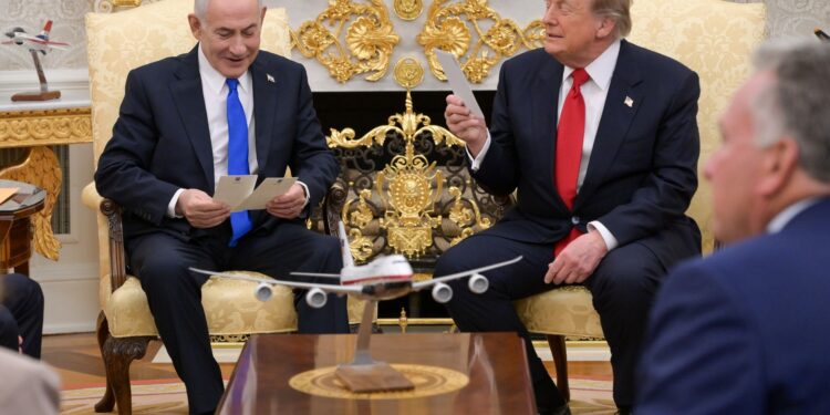 Iran attacks US bases in Middle East while Trump was meeting Netanyahu